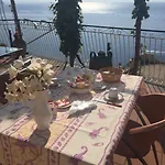 Fuoco D'amalfi Iazzetta Guest house