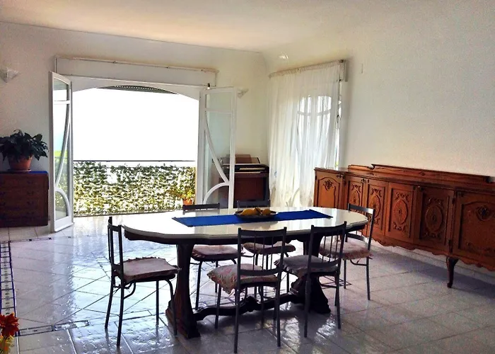 Gasthuis Fuoco D'amalfi Iazzetta 3*