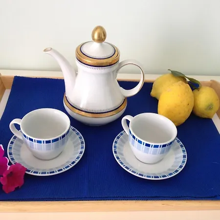 Fuoco D'amalfi Iazzetta 招待所 3*